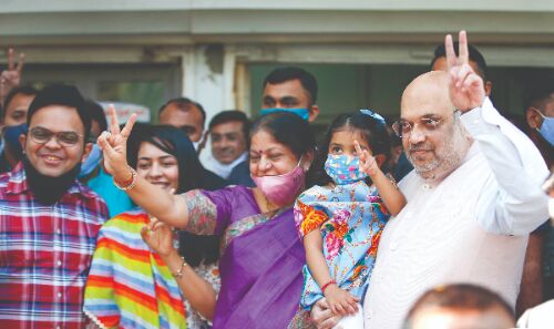 42% voter turnout recorded in polls to six Guj civic bodies 42% voter turnout recorded in polls to six Guj civic bodies