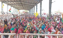 Footfall at Kharkhoda mahapanchayat gives impetus to protest