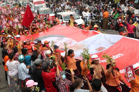 Protests swell after Myanmar junta raises specter of force Protests swell after Myanmar junta raises specter of force