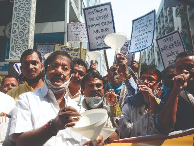 Min flags off protest: Ration dealers ask Centre not to scrap subsidy for kerosene