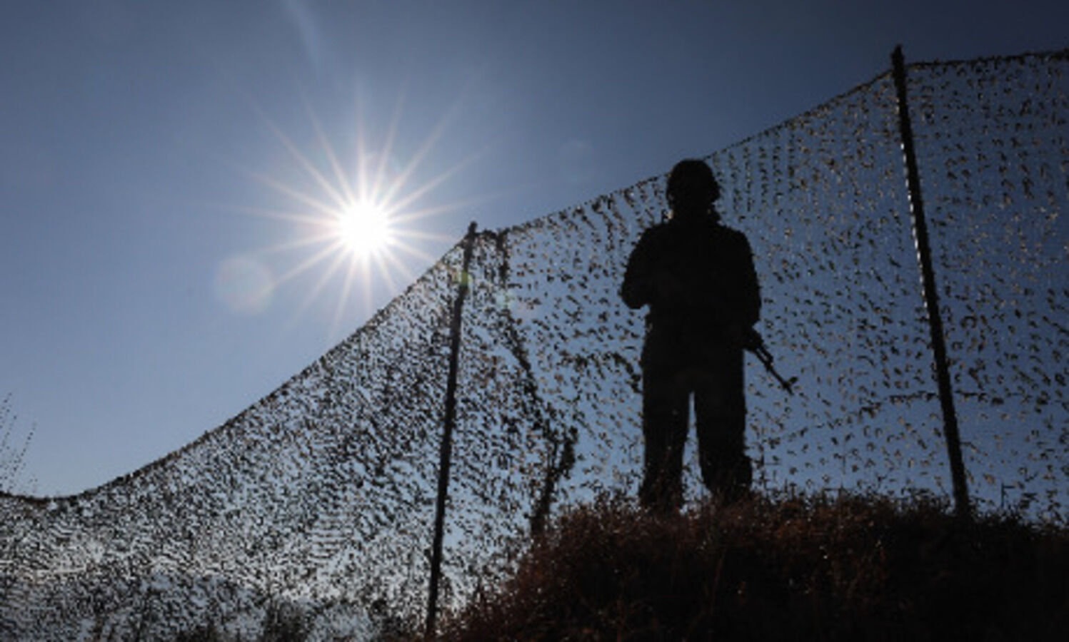 Pakistan, India agree on strict observance of all agreements, cease firing along LoC
