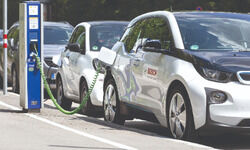 Formal orders issued to depts to exclusively start using EVs Formal orders issued to depts to exclusively start using EVs