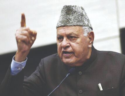 Farooq wants Cong to be strong to fight divisive forces in country Farooq wants Cong to be strong to fight divisive forces in country