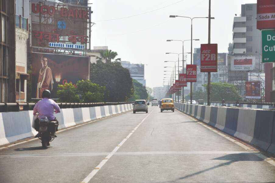 Cops mull stopping movement of bikes on Maa & AJC Bose flyovers