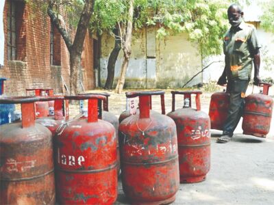 LPG price double in seven years; tax collection on fuel up 459%: Pradhan LPG price double in seven years; tax collection on fuel up 459%: Pradhan