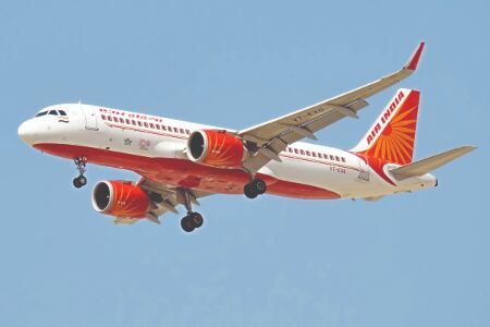 Indias domestic air traffic falls 37% to 78 lakh passengers in Feb Indias domestic air traffic falls 37% to 78 lakh passengers in Feb