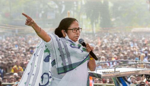 Those who bowed to outsiders playing communal card in Nandigram: Mamata