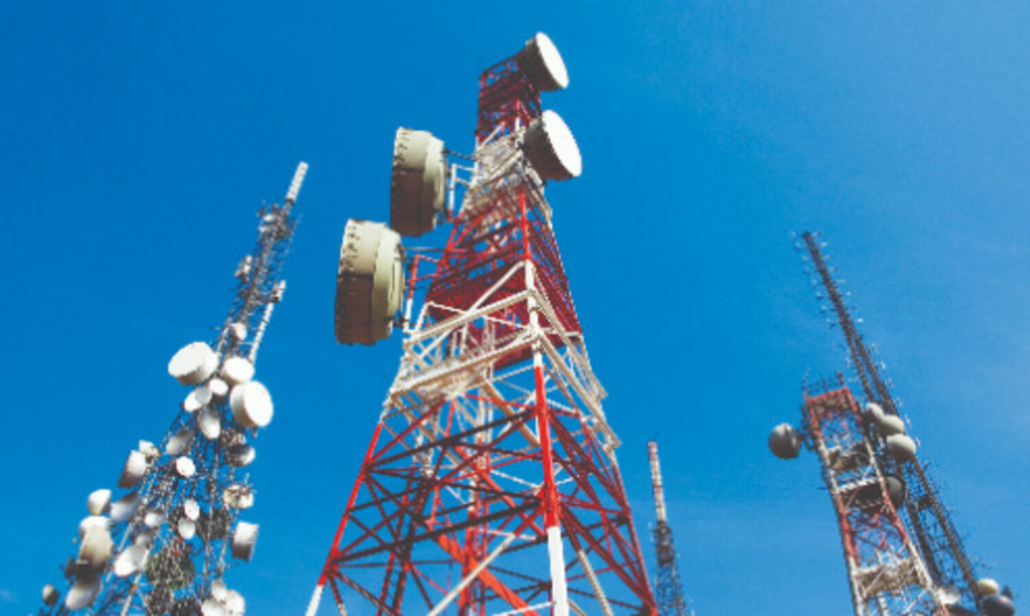 Govt amends licence norms for telcos