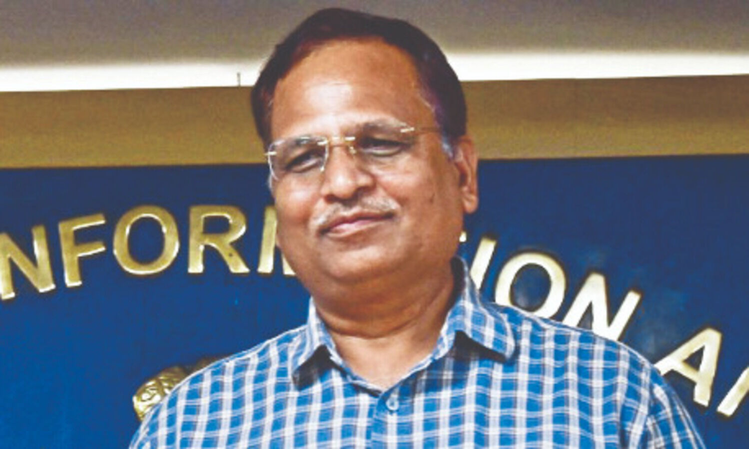 Hosps, malls, hotels told to reserve 5% parking space for EVs, charging points