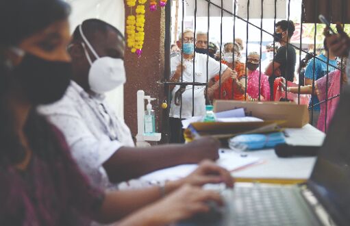 Maharashtra records 15K-plus new Covid cases, 56 deaths Maharashtra records 15K-plus new Covid cases, 56 deaths
