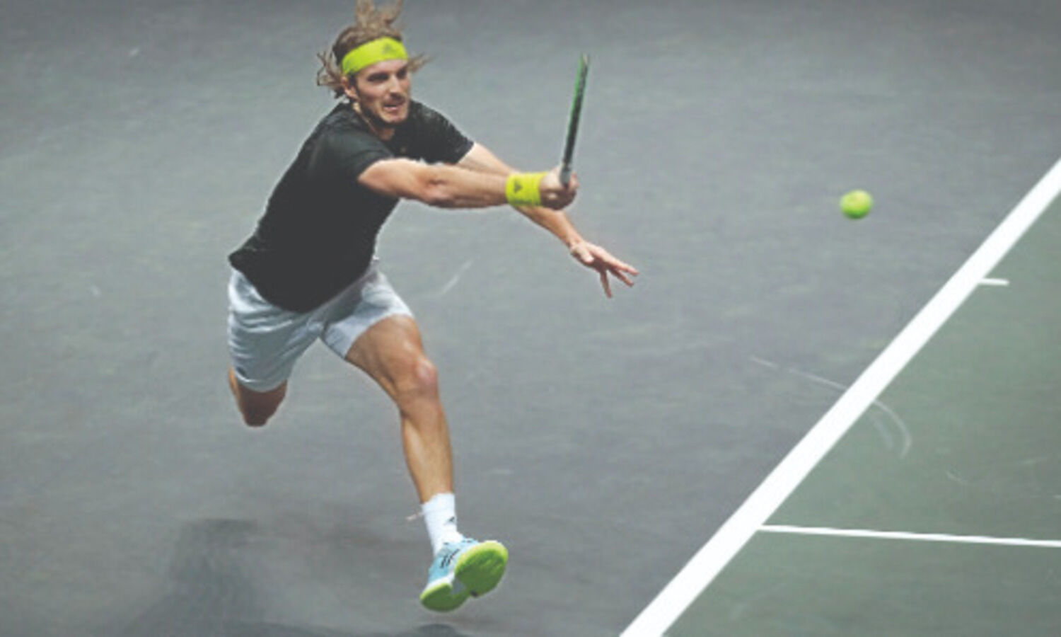 Defending champ Tsitsipas out at Open 13