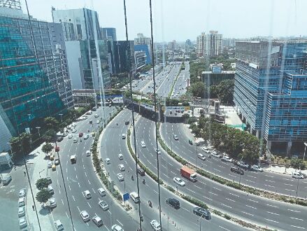 Gurugram looks to balance fallout from pvt job reservation Gurugram looks to balance fallout from pvt job reservation