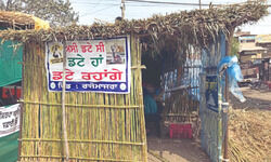 Bracing long haul, farmers make pakka tents with rods and bricks Bracing long haul, farmers make pakka tents with rods and bricks
