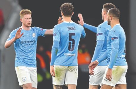 Man City sweep aside Gladbach, back in CL quarters Man City sweep aside Gladbach, back in CL quarters