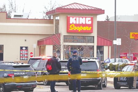 10 people killed in Colorado supermarket shooting 10 people killed in Colorado supermarket shooting