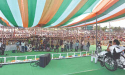 BJP bringing in goons from outside: Mamata