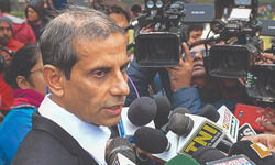 Prachas objections in vain, raids OKed Prachas objections in vain, raids OKed