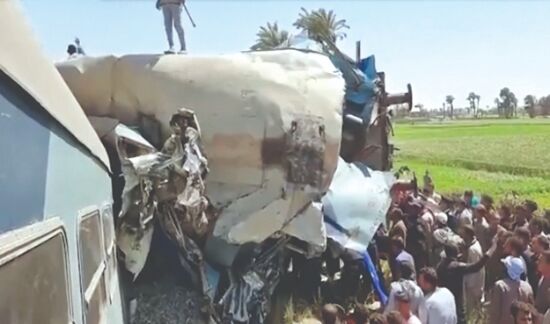 Trains collide in southern Egypt, killing at least 32 Trains collide in southern Egypt, killing at least 32