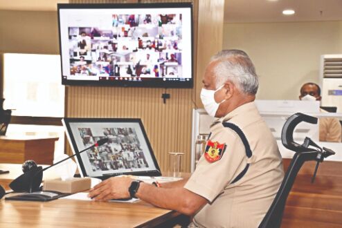 CP holds crime review meeting
