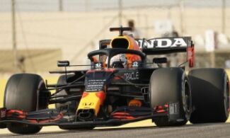 Verstappen takes brilliant pole position for Bahrain GP