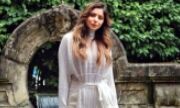 Kanika Kapoor excited about new song 2 seater car Kanika Kapoor excited about new song 2 seater car