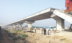 Dwarka E-Way flyover collapse: String of mishaps ignored; residents raised alarm Dwarka E-Way flyover collapse: String of mishaps ignored; residents raised alarm