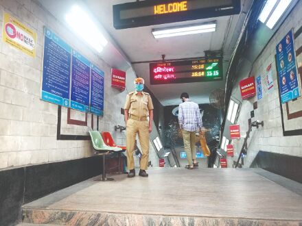 Now, pay Rs 200 fine if found not wearing masks in Metros