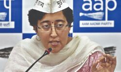 AAP, BJP spar over SDMCs parking rate hike proposal AAP, BJP spar over SDMCs parking rate hike proposal