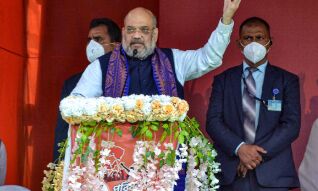 Shah attacks DMK-Cong Shah attacks DMK-Cong