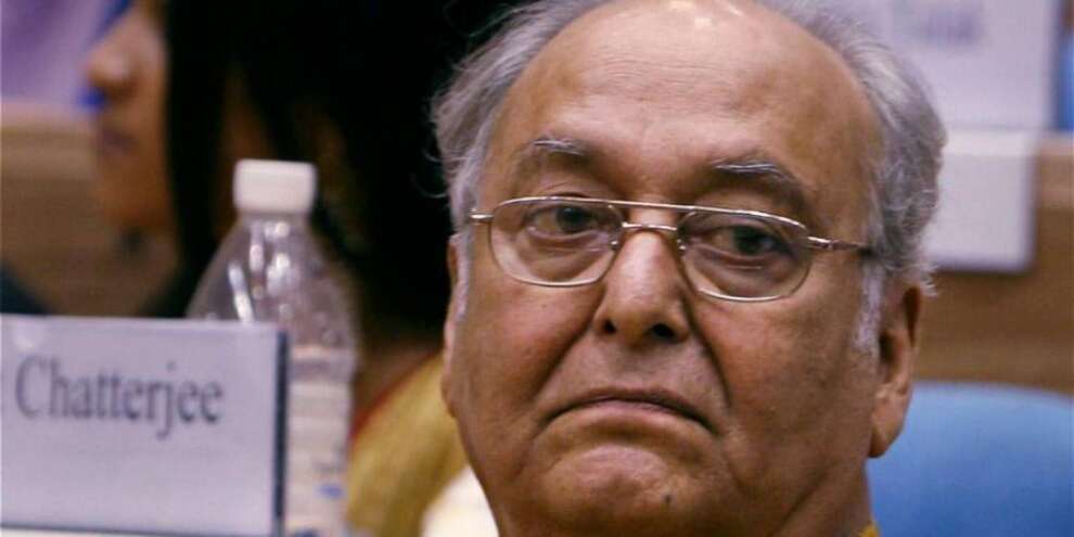 Soumitra Chatterjees wife Deepa dies at Kolkata hospital