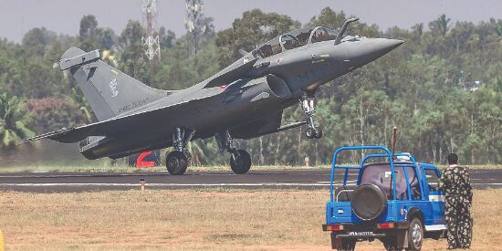 French report claims payment of 1.1 mn euros in Rafale deal: Cong seeks probe