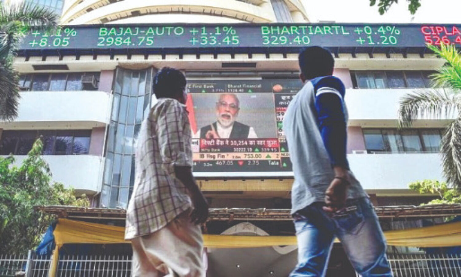 IMF projects Indias growth rate to jump to 12.5% in 2021