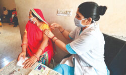 Centre allows Covid shots at public, private workplaces Centre allows Covid shots at public, private workplaces