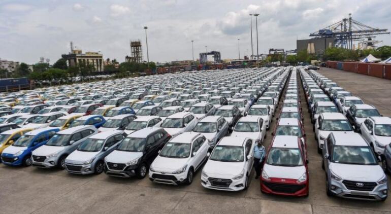 PV retail sales up 28 pc, two-wheeler registrations drop 35 pc in March: FADA