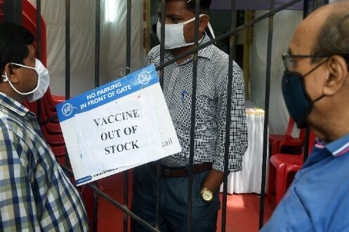 COVID-19: Dose shortage hits vaccination drive in Mumbai