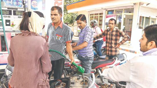 Indias fuel consumption falls 9.1% in financial year 2020-21 Indias fuel consumption falls 9.1% in financial year 2020-21