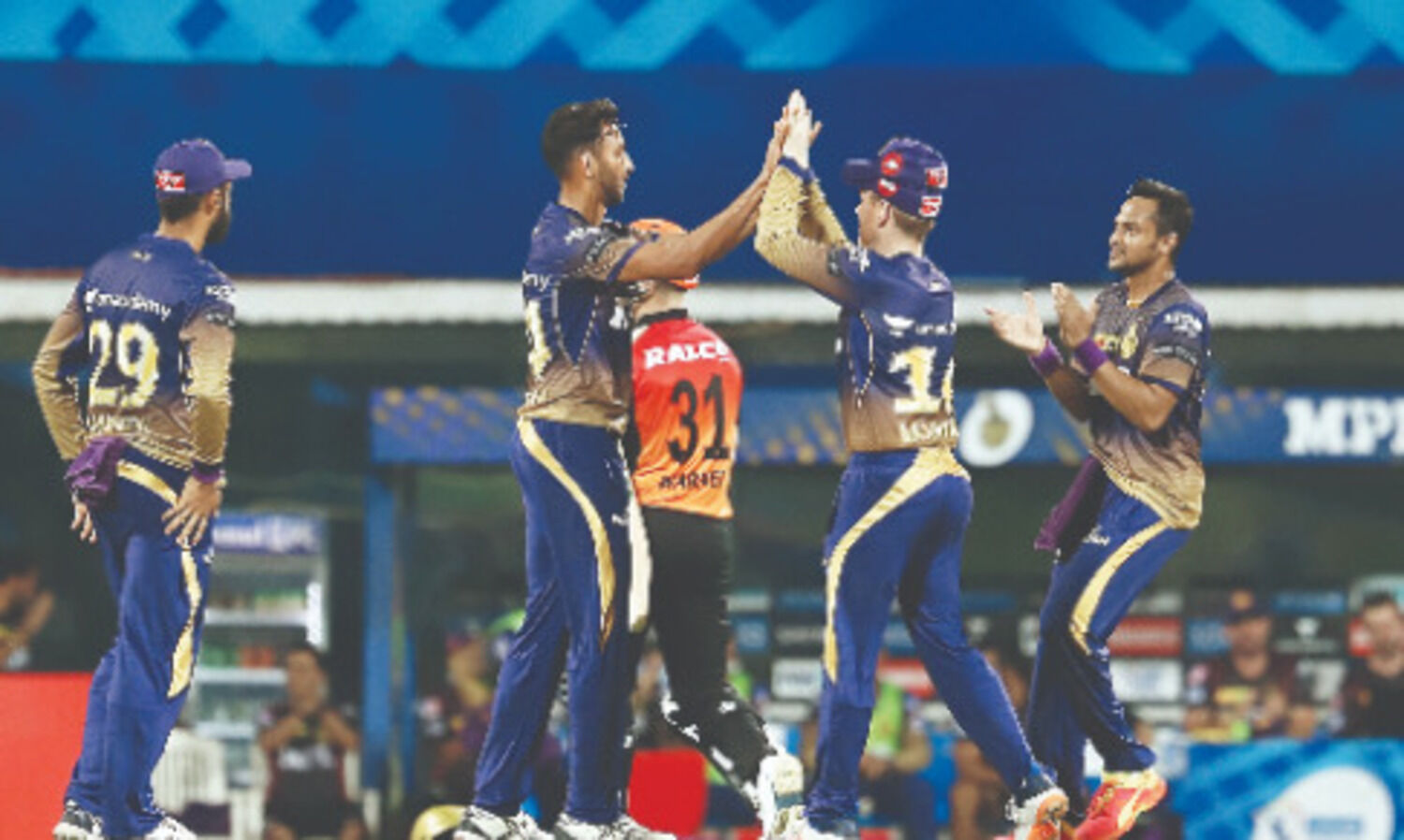 IPL: KKR beat SRH by 10 runs