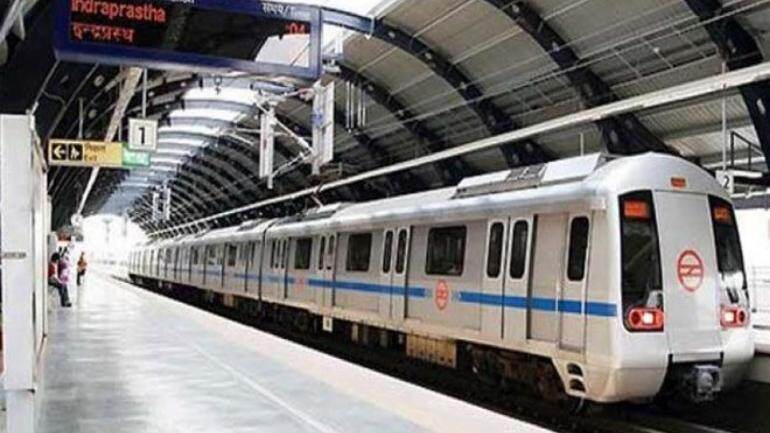Man commits suicide at Delhis Chawri Bazar metro station Man commits suicide at Delhis Chawri Bazar metro station