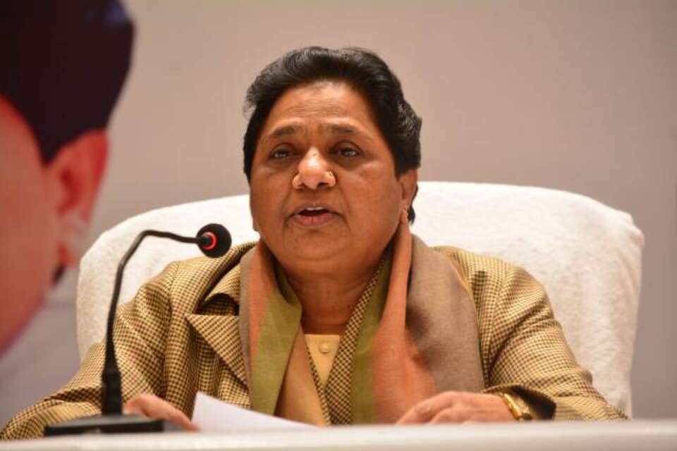Give free vaccine to poor: Mayawati to govt Give free vaccine to poor: Mayawati to govt