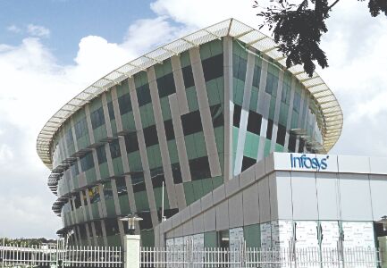 Infosys net profit rises by 17.5% to `5,076 crores in Q4 Infosys net profit rises by 17.5% to `5,076 crores in Q4