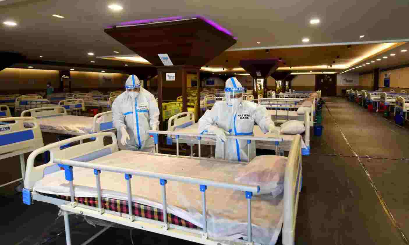 Delhi records massive jump of 17,282 COVID-19 cases; over 100 die Delhi records massive jump of 17,282 COVID-19 cases; over 100 die
