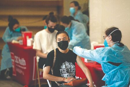 US weighs next steps for J&J virus shot amid clot mystery US weighs next steps for J&J virus shot amid clot mystery