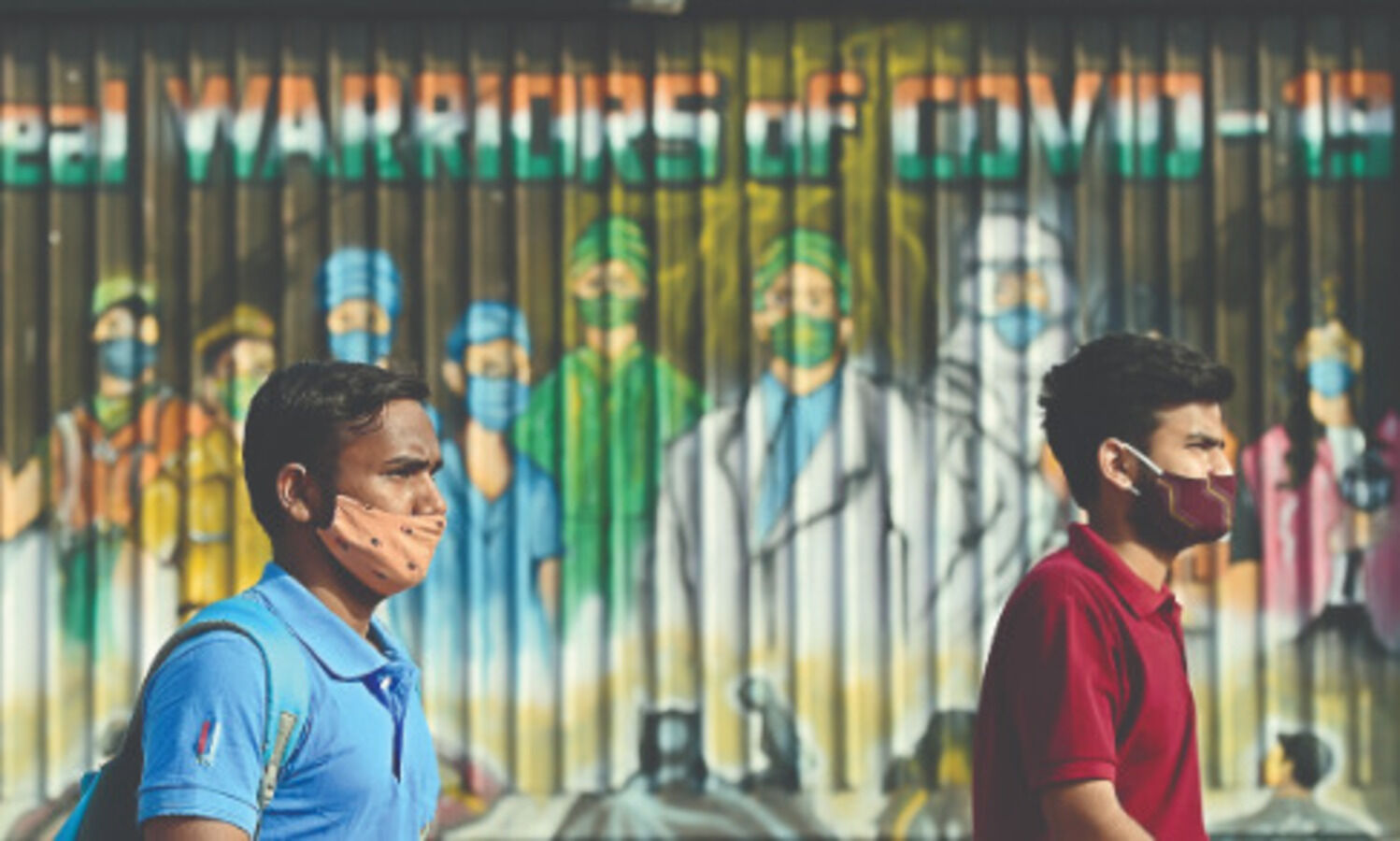 Strong evidence COVID-19 predominantly transmits through air, says Lancet study