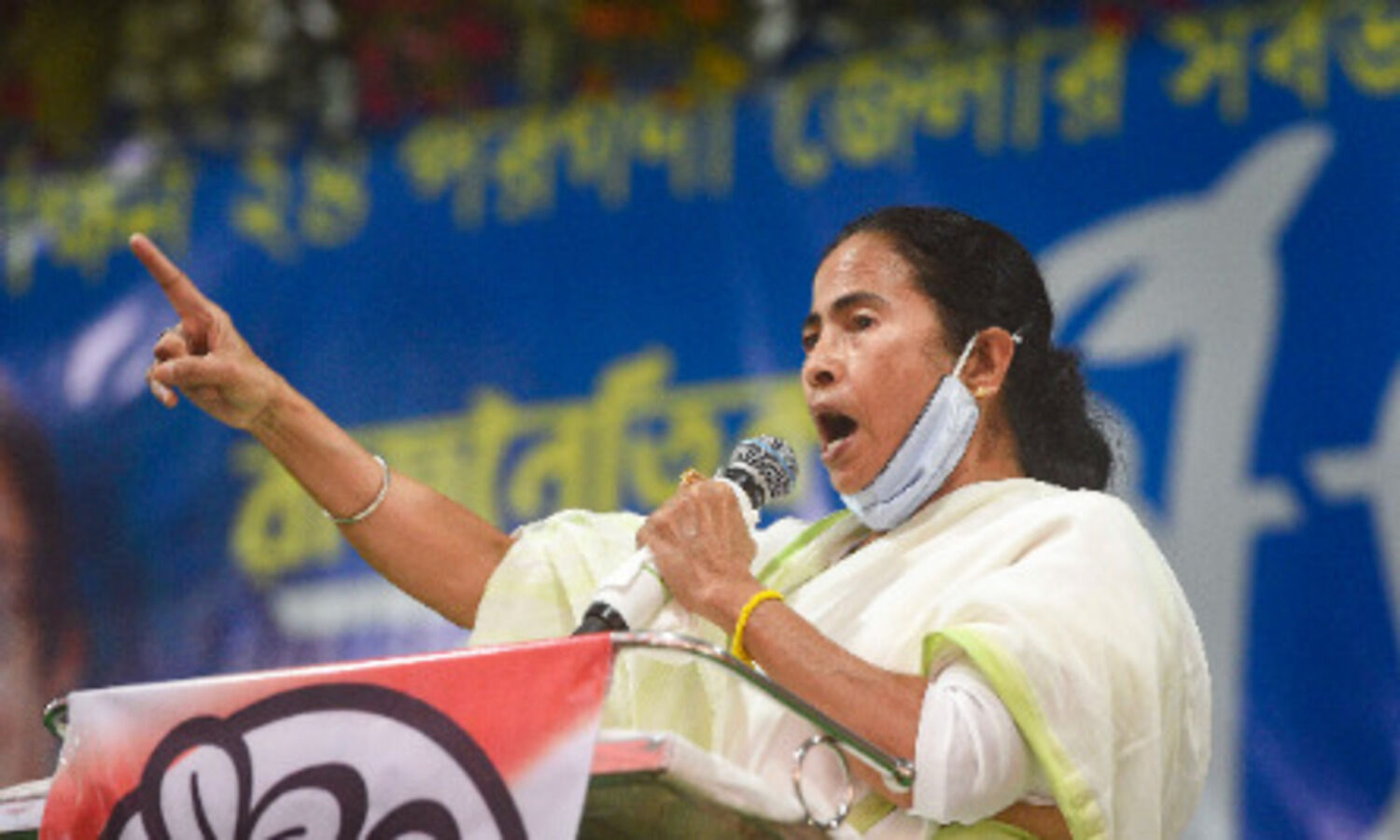 My phone is being tapped, will order CID probe: Mamata