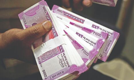 FPIs pull out Rs 4,615 cr from Indian markets in April so far FPIs pull out Rs 4,615 cr from Indian markets in April so far