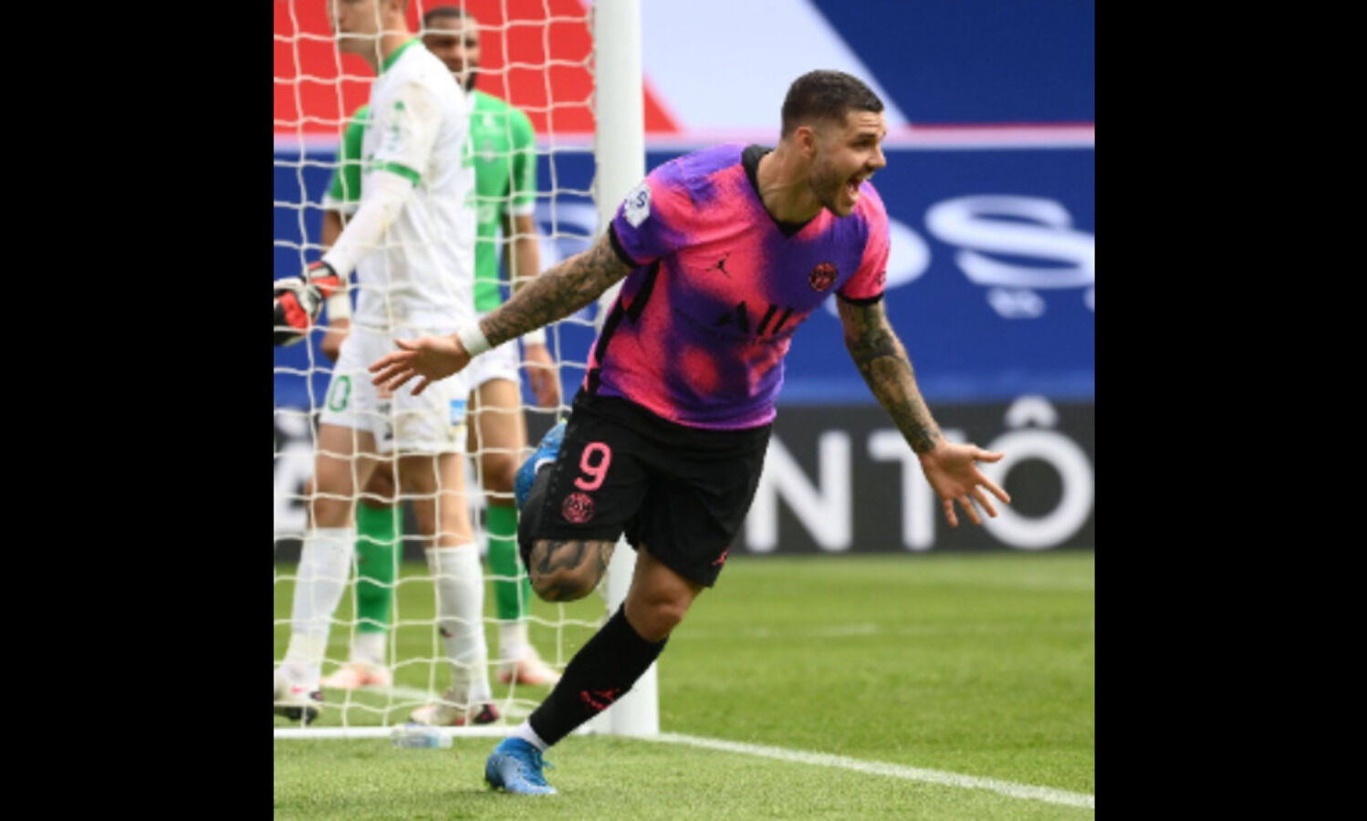 PSG score last-gasp winner, rivals Monaco and Lyon also win