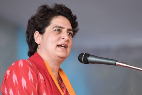 Crime against humanity: Priyanka accuses Fadnavis of hoarding Remdesivir Crime against humanity: Priyanka accuses Fadnavis of hoarding Remdesivir