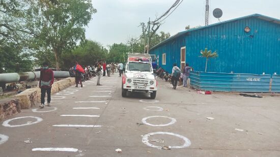 DUSIB shuts doors for a week; homeless people left in a lurch DUSIB shuts doors for a week; homeless people left in a lurch