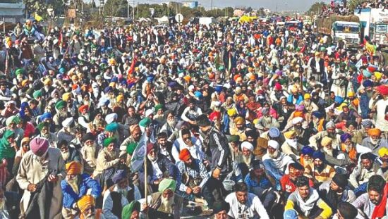 One side of road at Singhu border to be cleared for O2 supplies: Farmer leaders One side of road at Singhu border to be cleared for O2 supplies: Farmer leaders