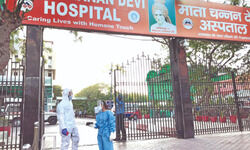 Families suffer as Capital crumbles under oxygen shortage on Day 5 of crisis Families suffer as Capital crumbles under oxygen shortage on Day 5 of crisis